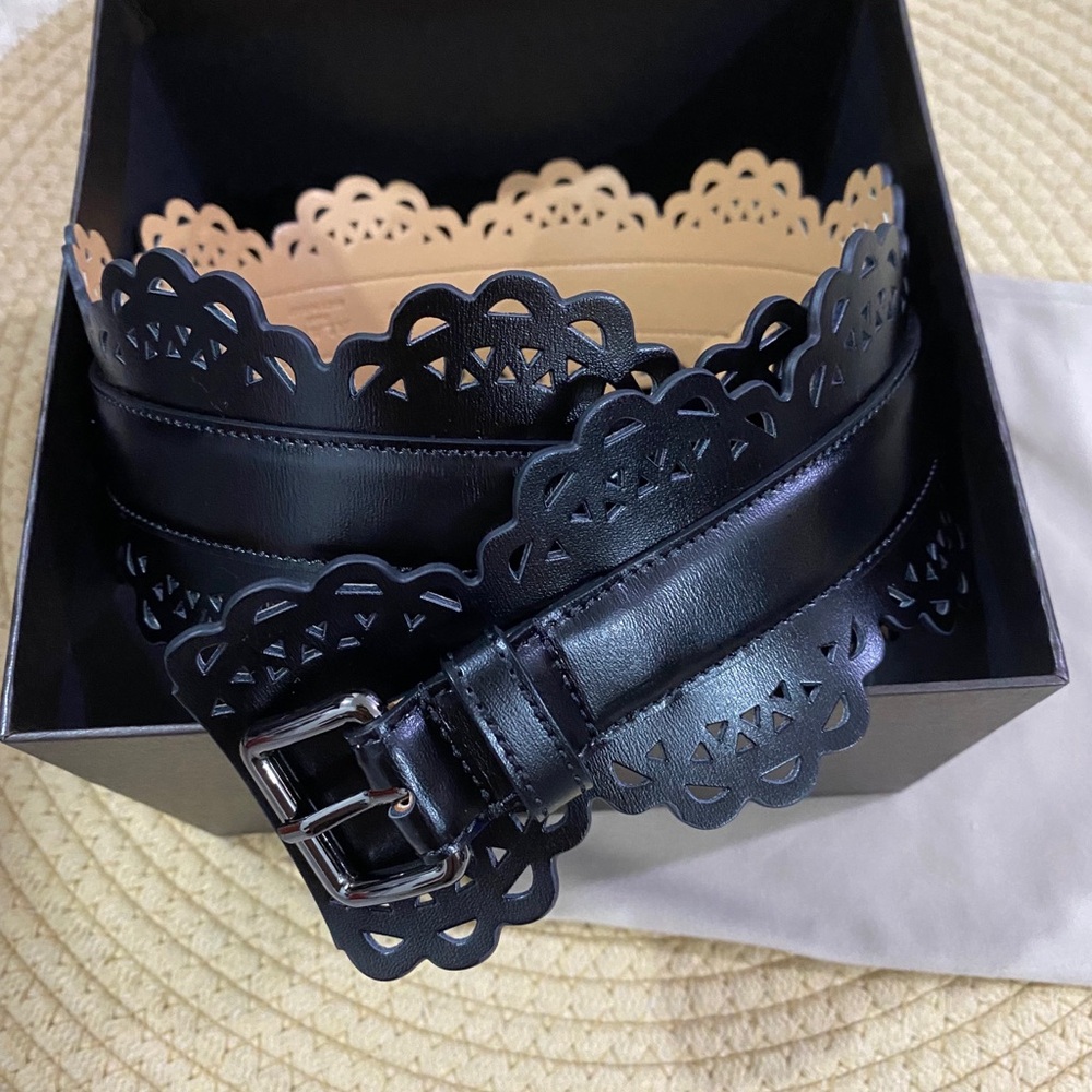 Alaia Black Laser-Cut Scalloped Leather Belt